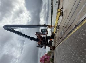 Mobile Excavator for Billet Ship Unloading HITACHI-MANTSINEN