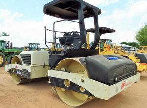 Ingersoll-Rand DD138HF Compactor / Roller
