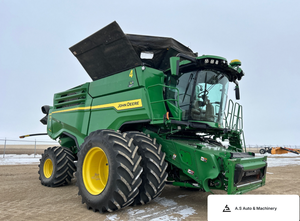 John Deere X9 1000 Combine Harvester